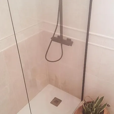 Mi Casa Su Casa 몬티오